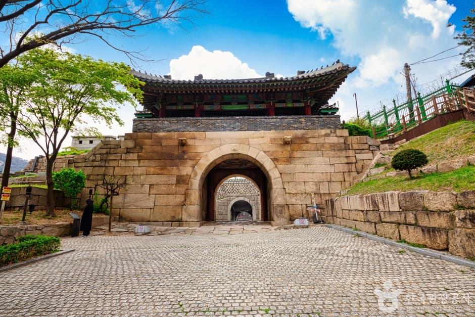 창의문